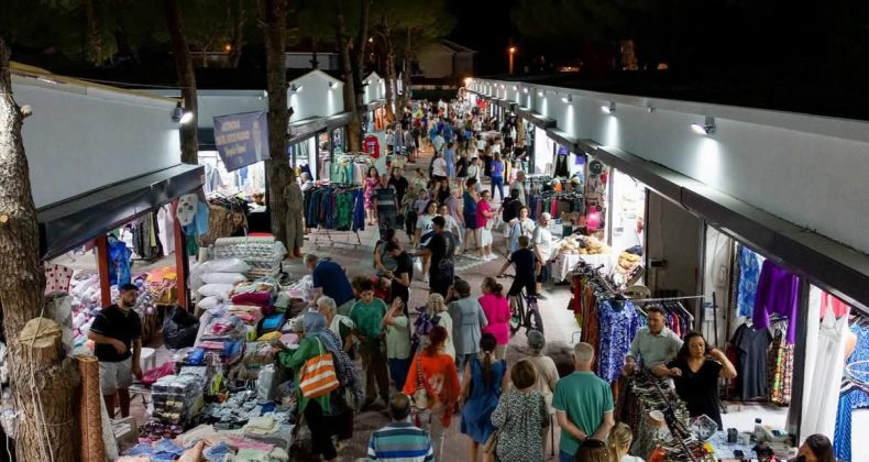 AYVALIK’TA ALTINOVA SAHİL GECE PAZARI’NA YENİ YÜZ