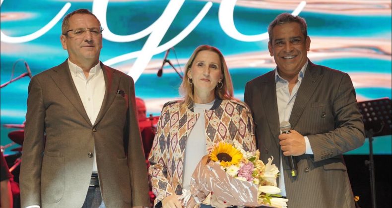 20. AYVALIK ULUSLARARASI ZEYTİN HASAT VE TURİZM FESTİVALİ’NDE “EGE” RÜZGÂRI ESTİ