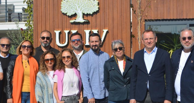 TÜRKİYE’NİN ÜNLÜ GAZETECİ VE YAZARLARI AYVALIK TURİZMİ İÇİN ULİV RESİENCE & SPA’da BULUŞTU – (MAYHA)