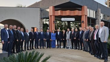 AK PARTİ BALIKESİR İL VE İLÇE BAŞKANLARI AYVALIK’TA BULUŞTU