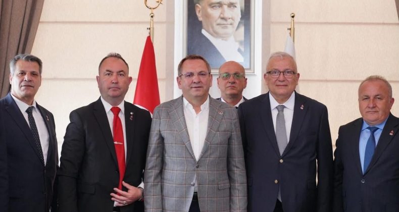 ZAFER PARTİSİ’NDEN AYVALIK ÇIKARMASI